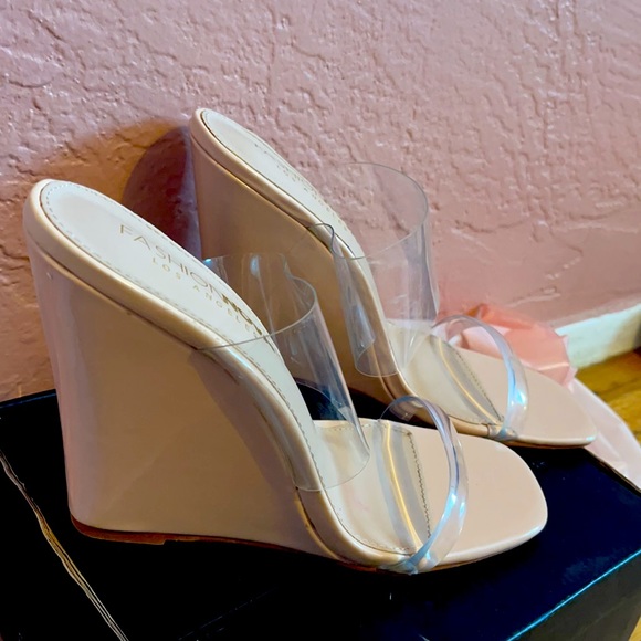 Fashion Nova Nude Wedges - Picture 2 of 3